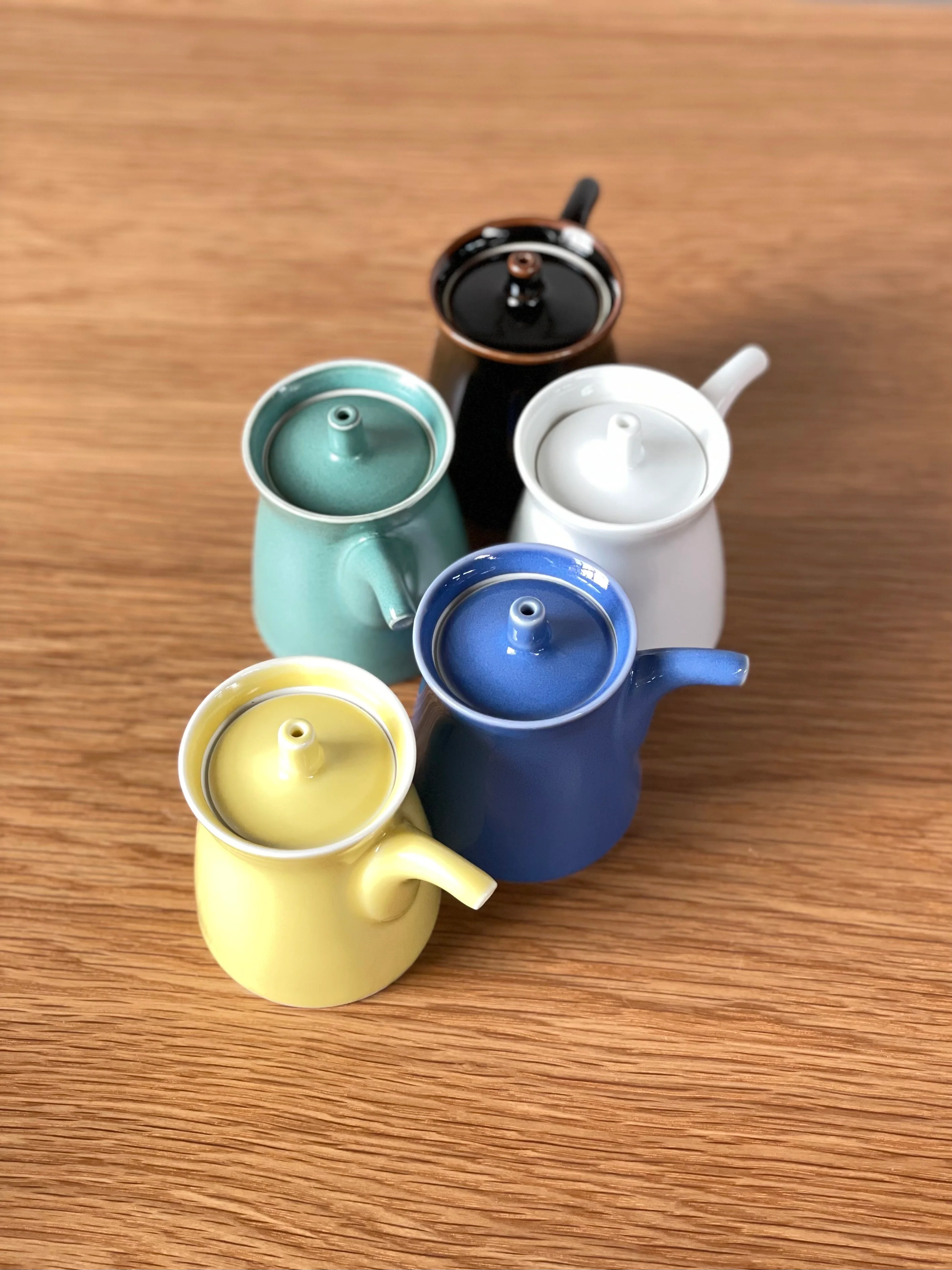 Hakusan G Type Soy Sauce Bottle White - Image 4