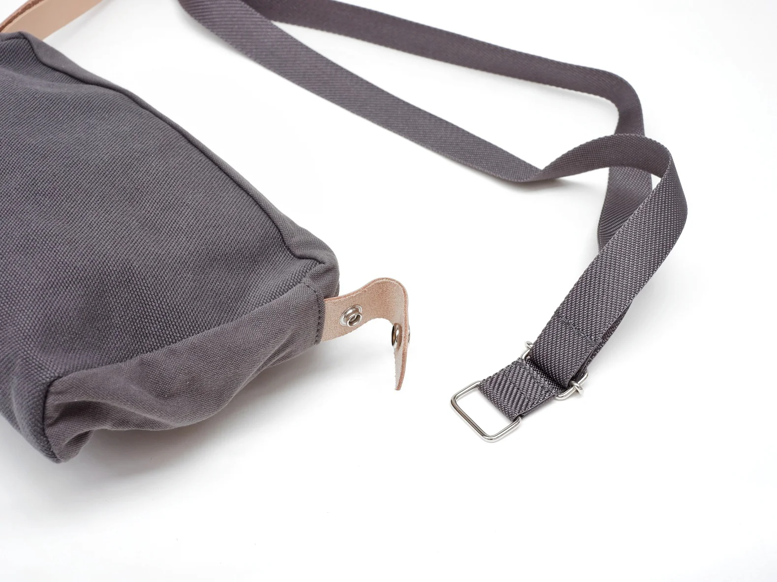 JOBU Shoulder Pouch - Image 6