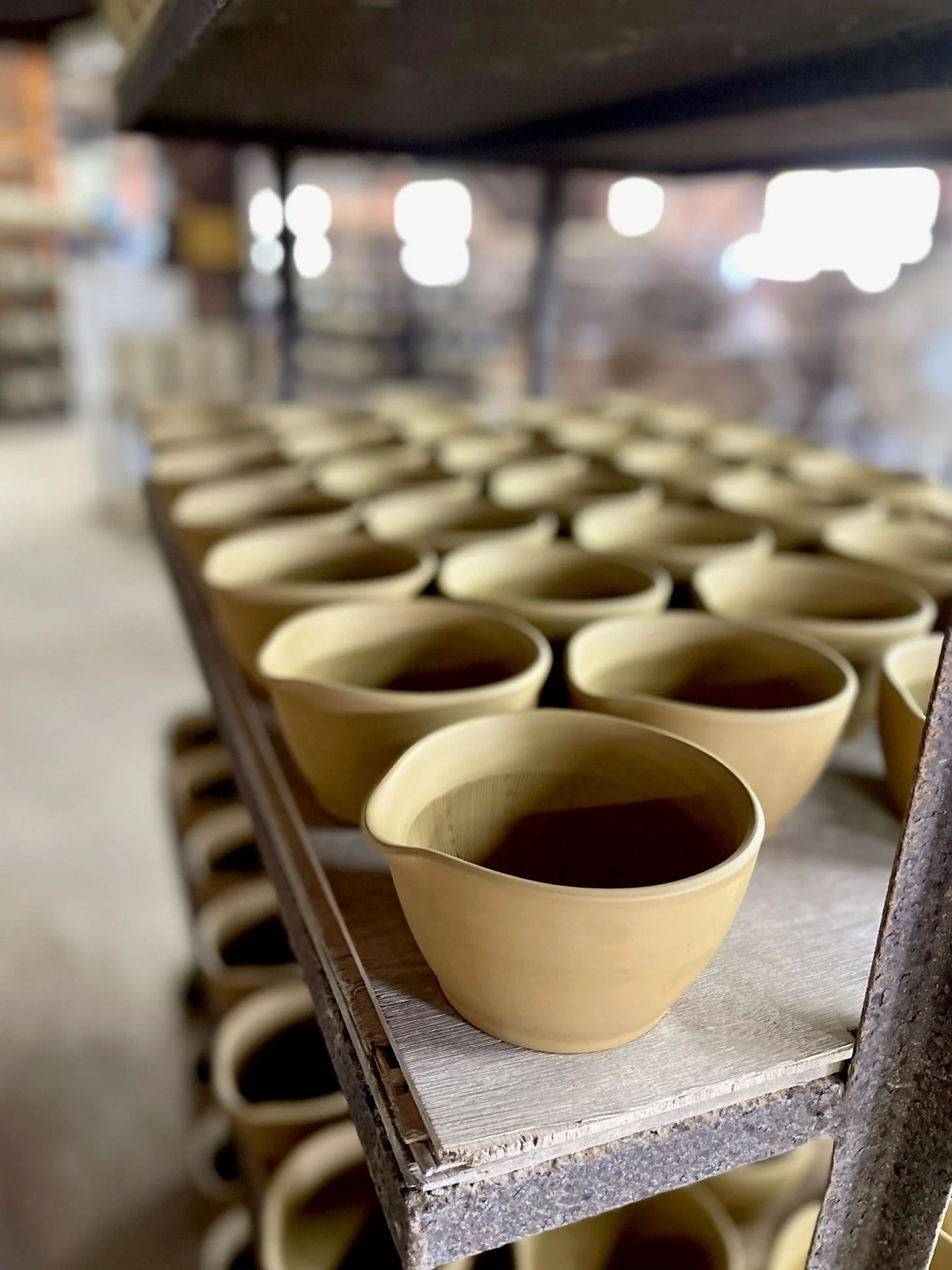 Mujun Motoshige Suri Bowl - Japanese Ceramic Mortar and Pestle - Image 5