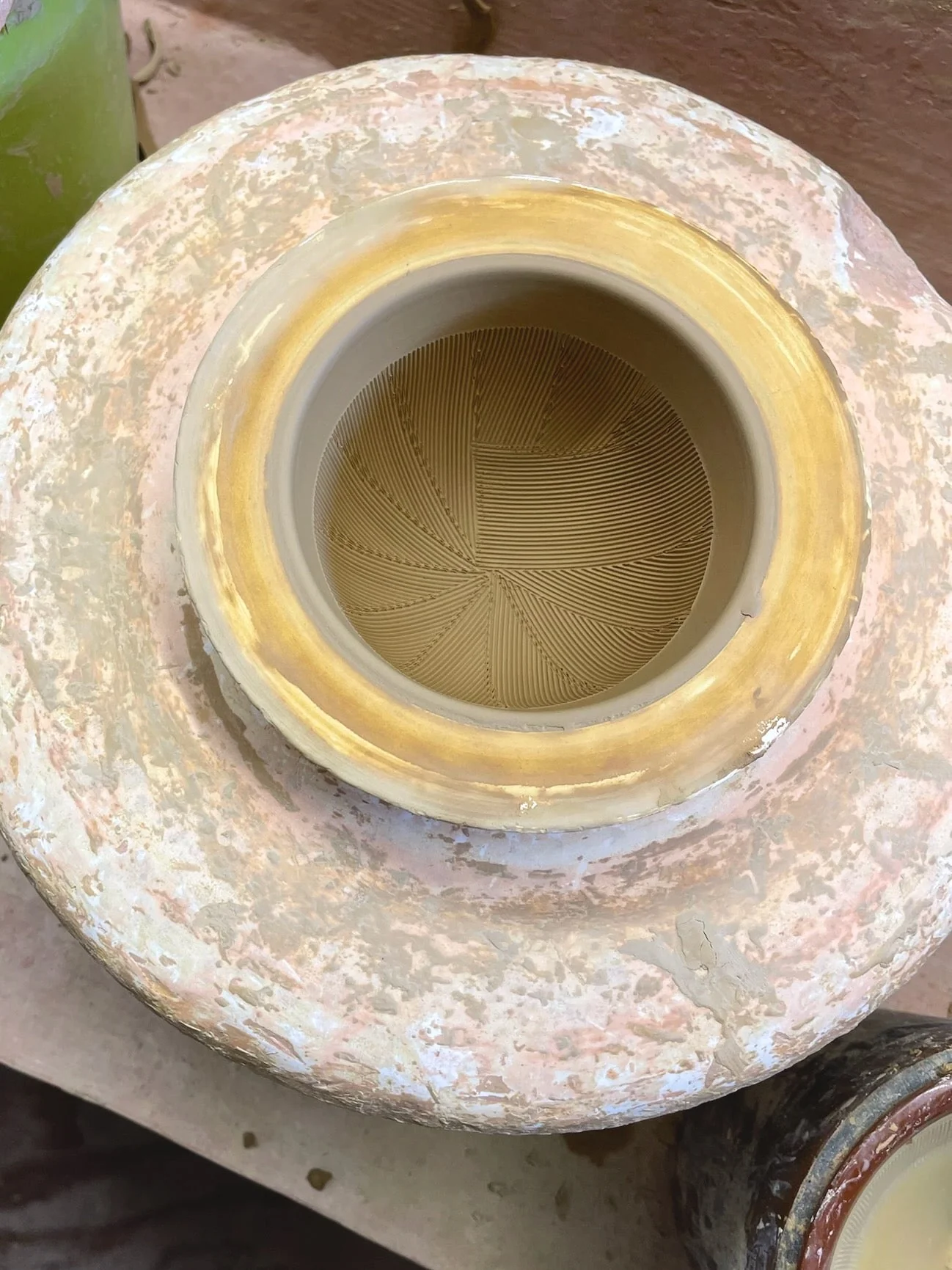 Mujun Motoshige Suri Bowl - Japanese Ceramic Mortar and Pestle - Image 8