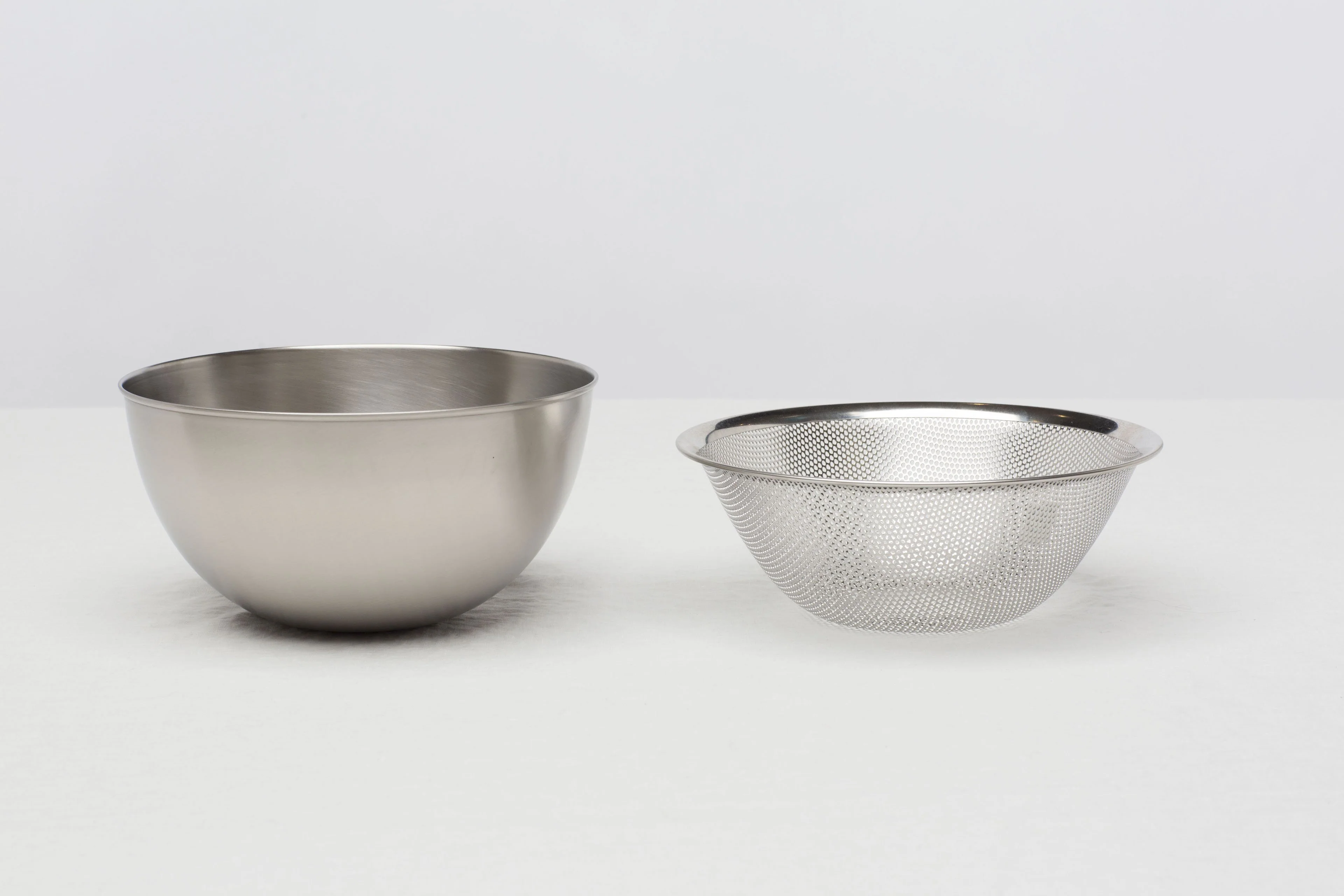 Sori Yanagi Stainless Steel Bowl & Strainer Set (2pc) - Image 3