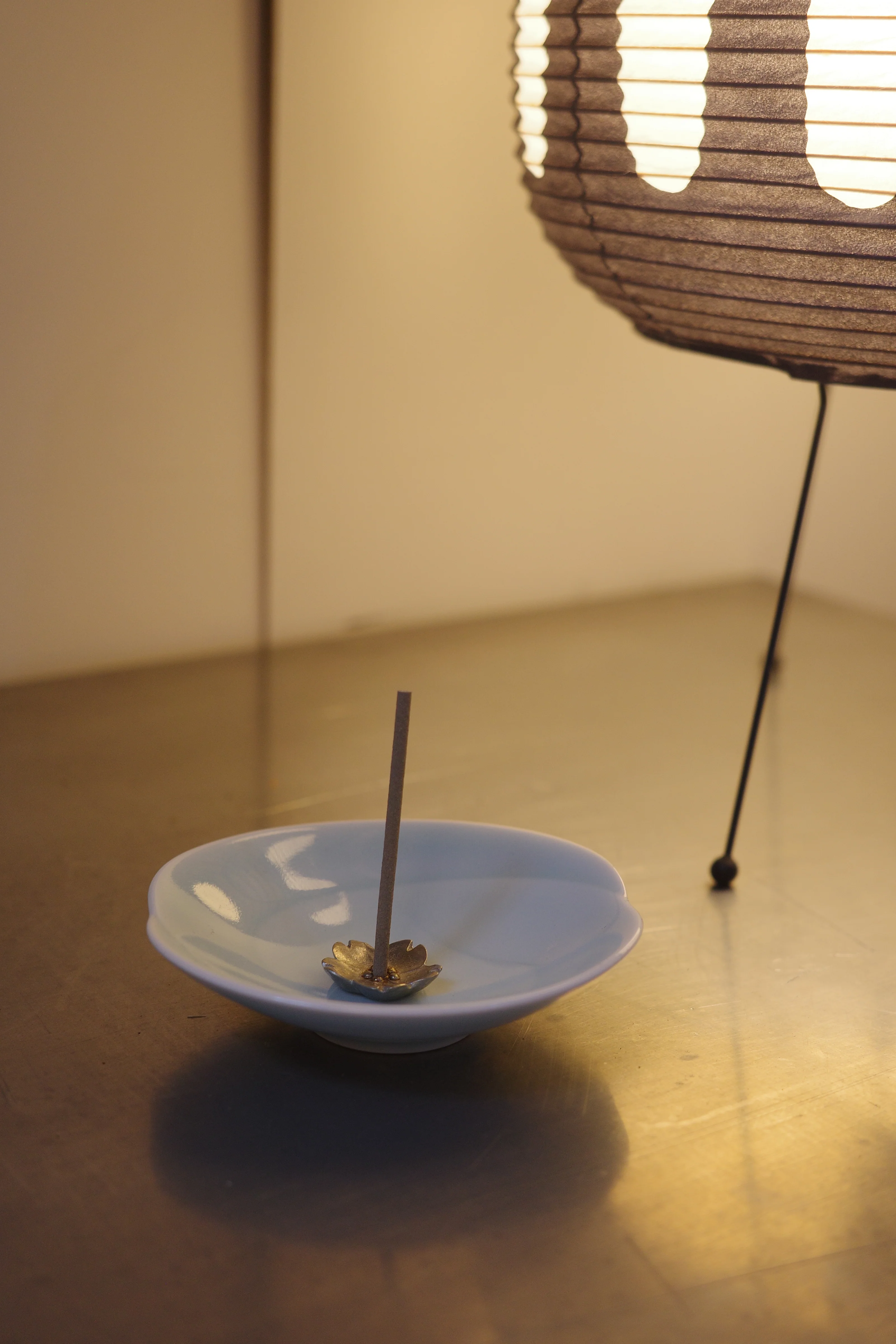 Sumitani Saburo Incense Holder - Sakura - Image 3